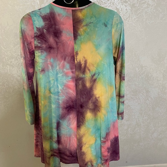 Dress a line - Picture 2 of 2